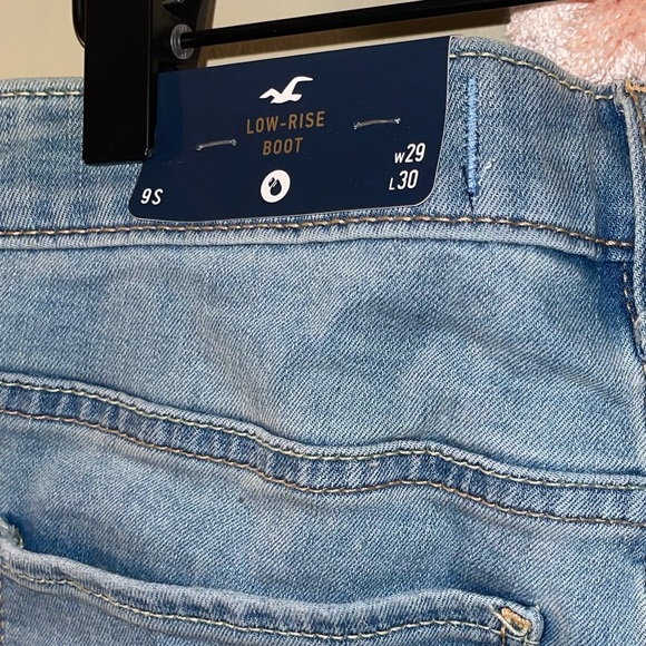 Hollister Low Rise Boot Cut Jeans  size 9S  W29 L30 NWT - Picture 4 of 4